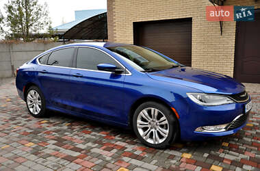 Седан Chrysler 200 2015 в Дніпрі