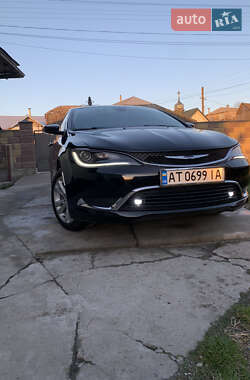 Седан Chrysler 200 2016 в 