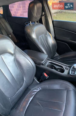 Седан Chrysler 200 2016 в 