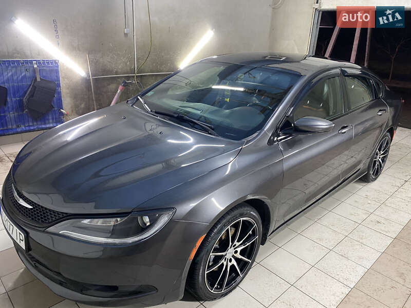 Седан Chrysler 200 2016 в Харькове