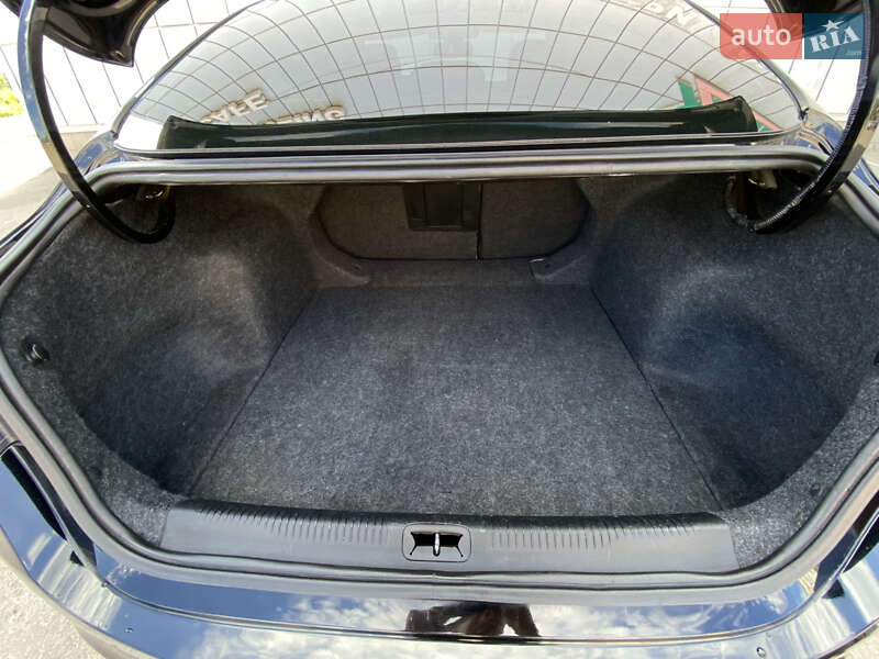 Седан Chrysler 200 2014 в Александрие