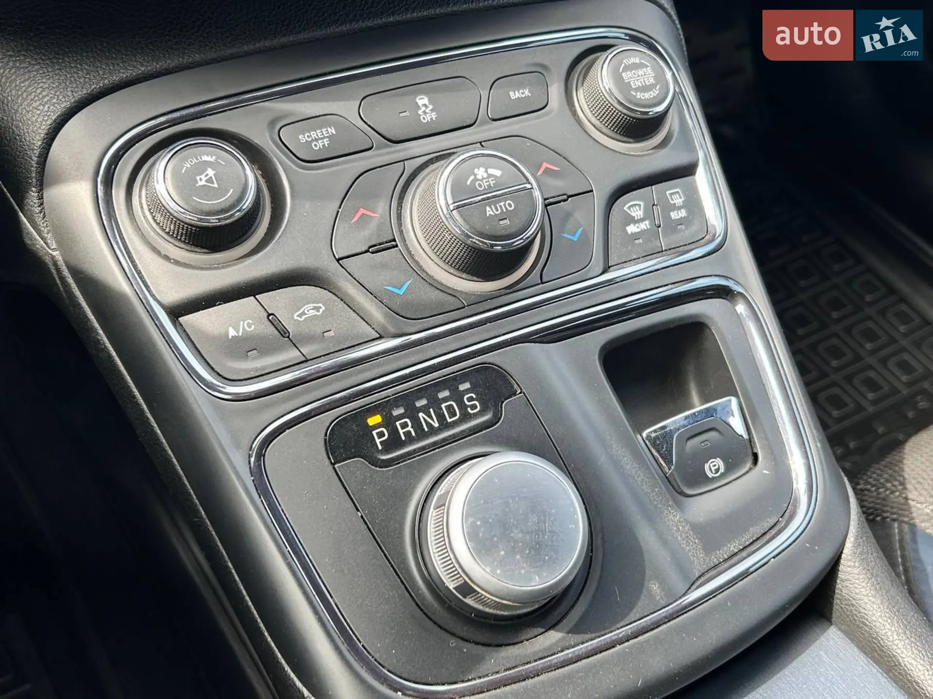 2014 Chrysler 200 - мініатюра 19