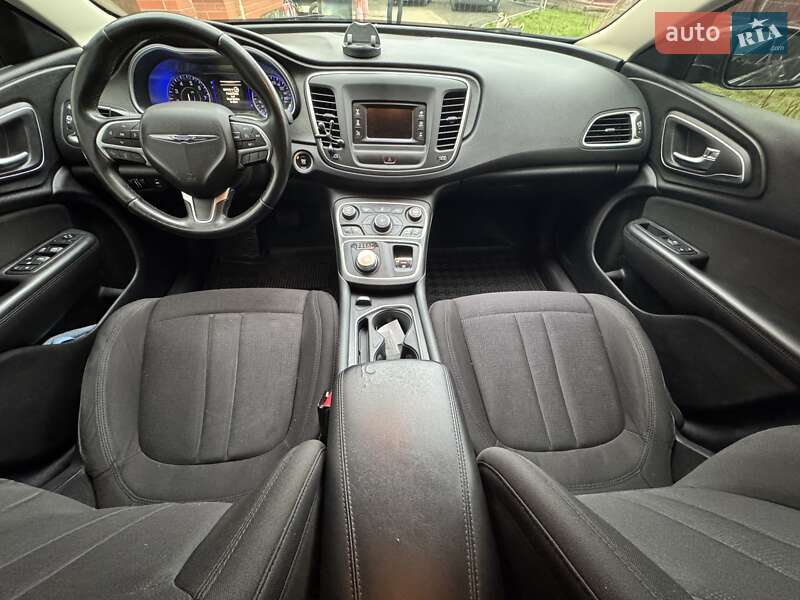 Седан Chrysler 200 2014 в Луцке