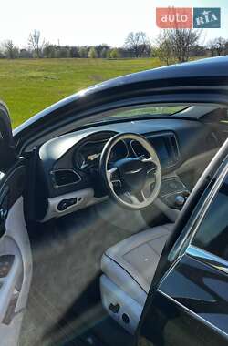Седан Chrysler 200 2014 в 