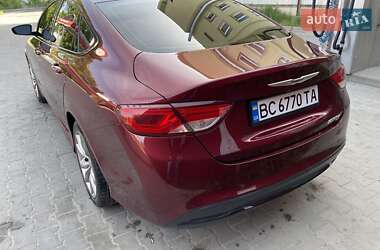 Седан Chrysler 200 2015 в 