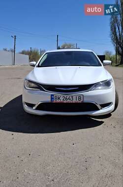 Седан Chrysler 200 2015 в 