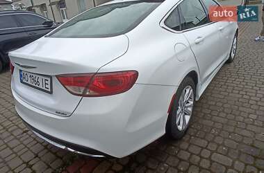 Седан Chrysler 200 2015 в 