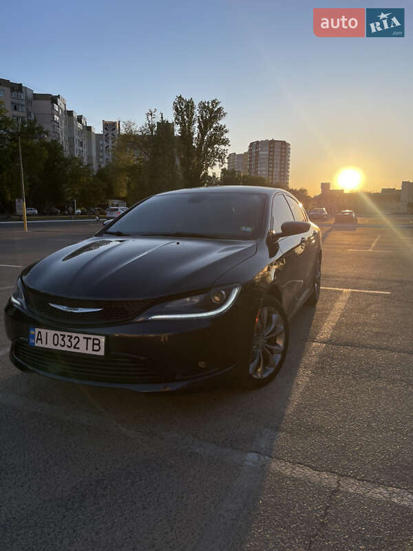 Седан Chrysler 200 2016 в 