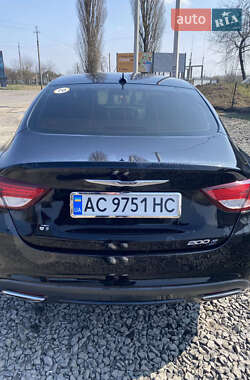 Седан Chrysler 200 2016 в 