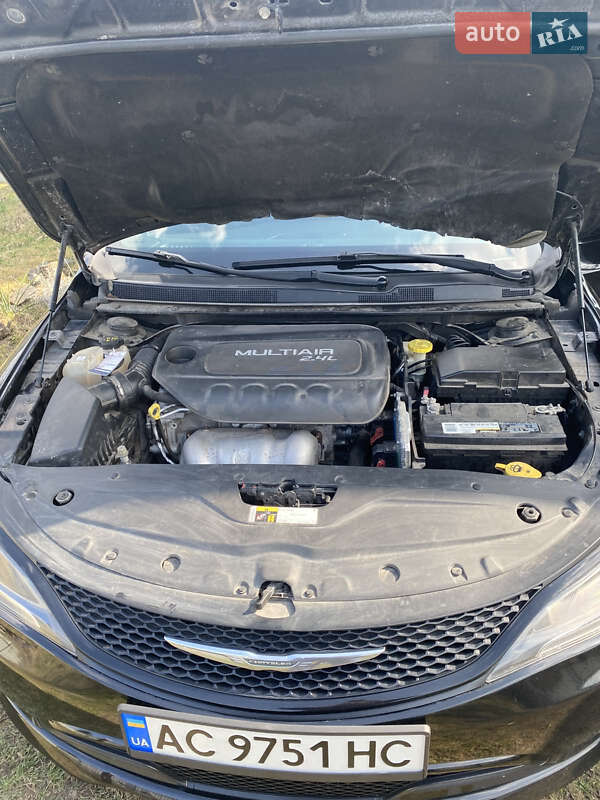 Седан Chrysler 200 2016 в Владимире