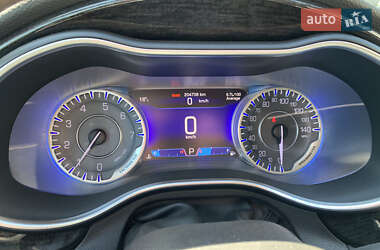 Седан Chrysler 200 2014 в 