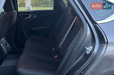 Седан Chrysler 200 2014 в 
