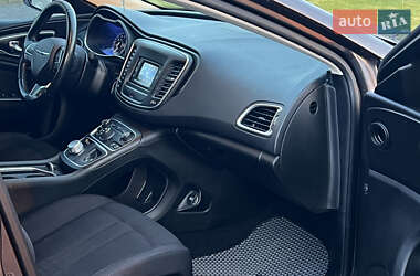 Седан Chrysler 200 2014 в 