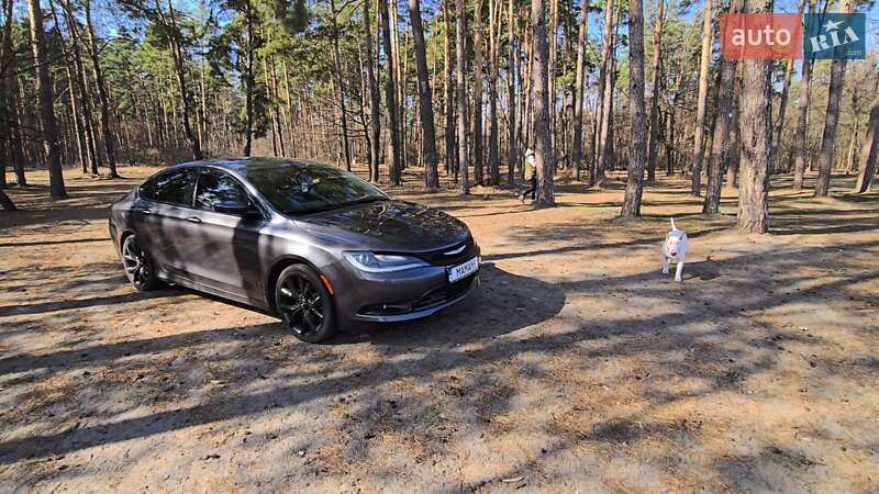 Седан Chrysler 200 2014 в 
