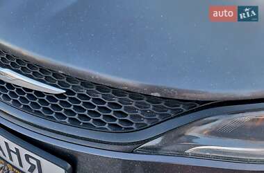 Седан Chrysler 200 2014 в 