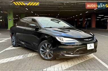 Седан Chrysler 200 2015 в 