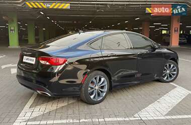 Седан Chrysler 200 2015 в 