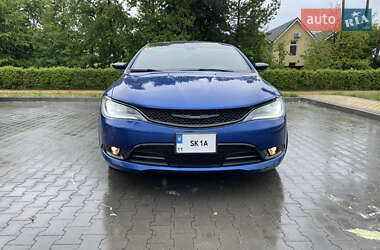 Седан Chrysler 200 2015 в Ірпені