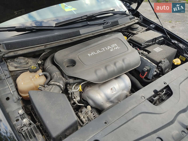 Седан Chrysler 200 2016 в Иванкове фото 17 Седан Chrysler 200 2016 в Иванкове