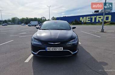 Хэтчбек Chrysler 200 2015 в 