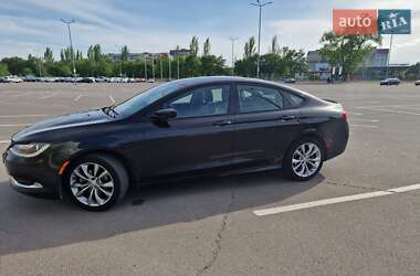 Хэтчбек Chrysler 200 2015 в 