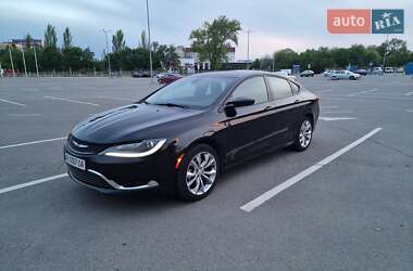 Хэтчбек Chrysler 200 2015 в 