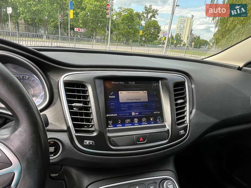 Седан Chrysler 200 2016 в Харкові