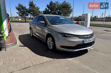 Седан Chrysler 200 2016 в 