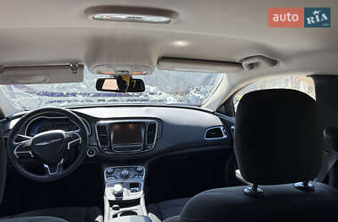Седан Chrysler 200 2016 в 