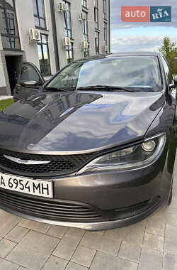 Седан Chrysler 200 2016 в 