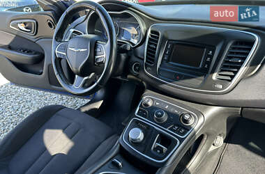 Седан Chrysler 200 2014 в 