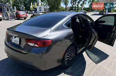 Седан Chrysler 200 2015 в 