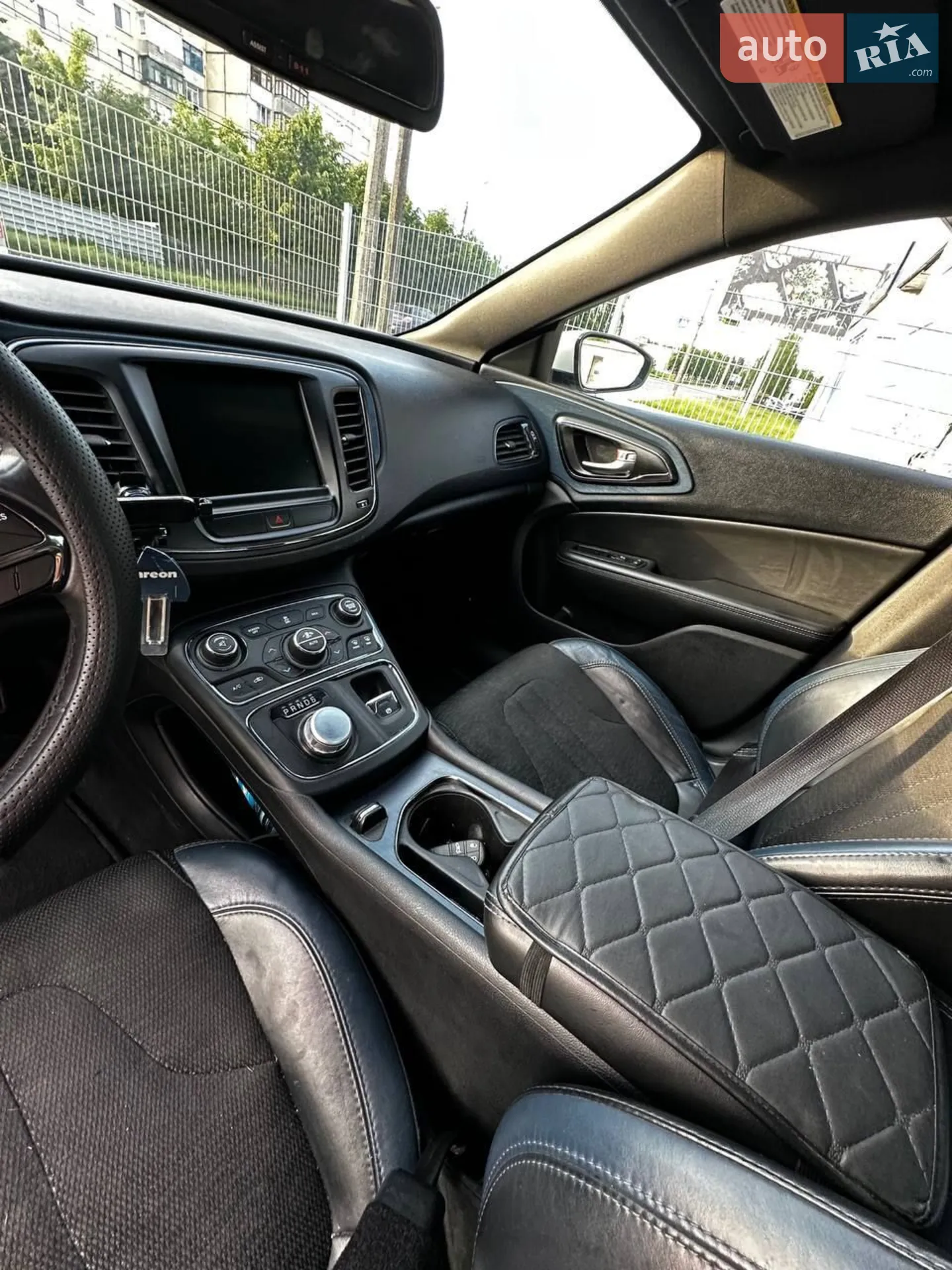 2015 Chrysler 200 - мініатюра 8