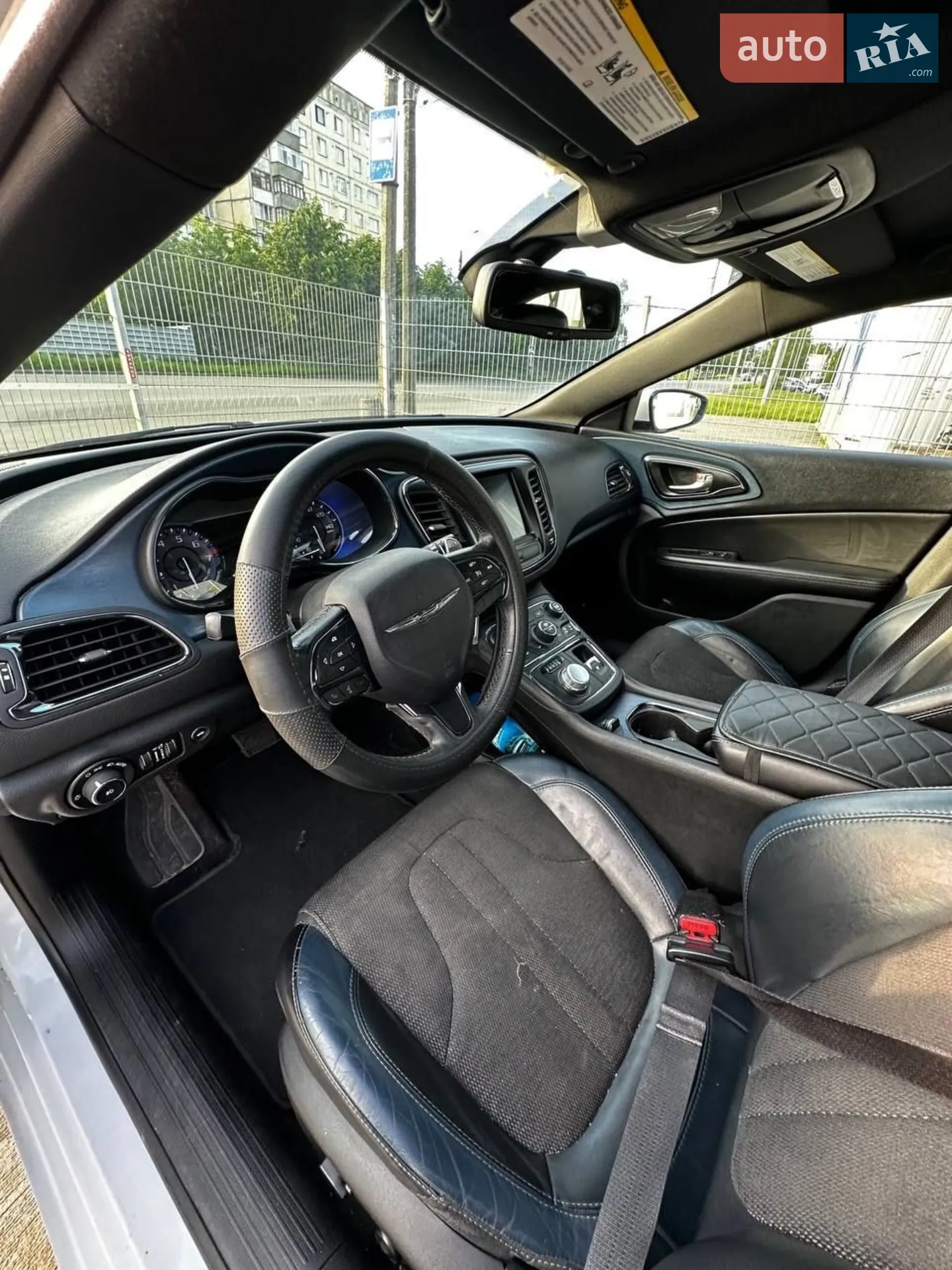 2015 Chrysler 200 - мініатюра 9