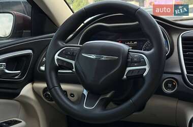 Седан Chrysler 200 2015 в 
