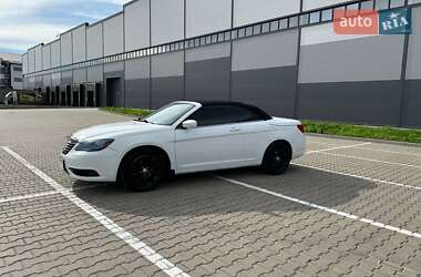 Кабриолет Chrysler 200 2012 в 