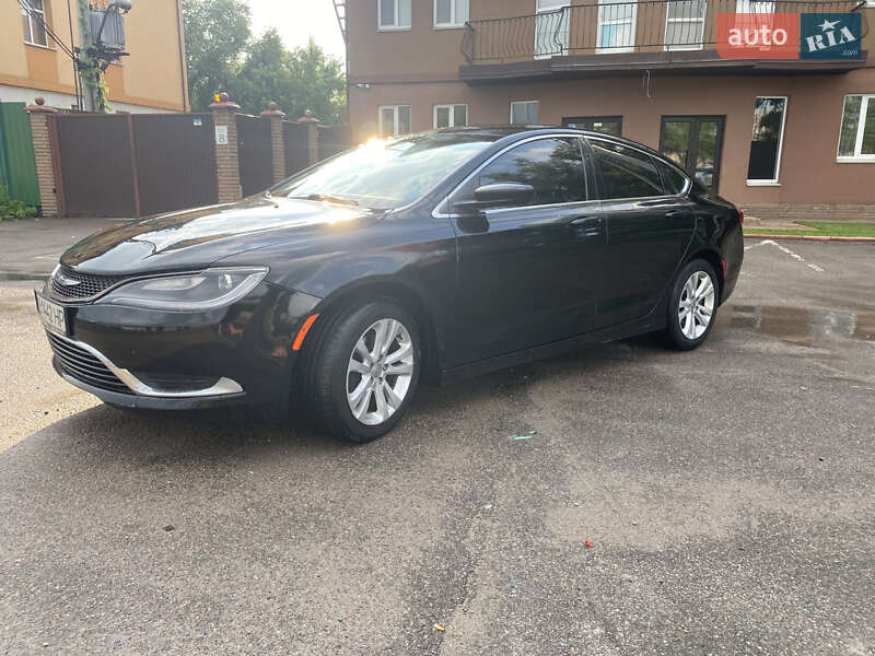 Седан Chrysler 200 2015 в Киеве