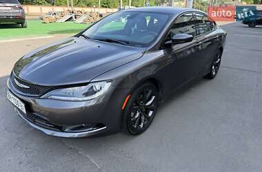 Седан Chrysler 200 2015 в 