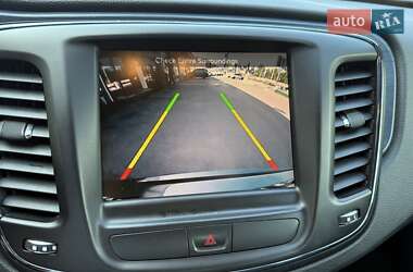 Седан Chrysler 200 2015 в 