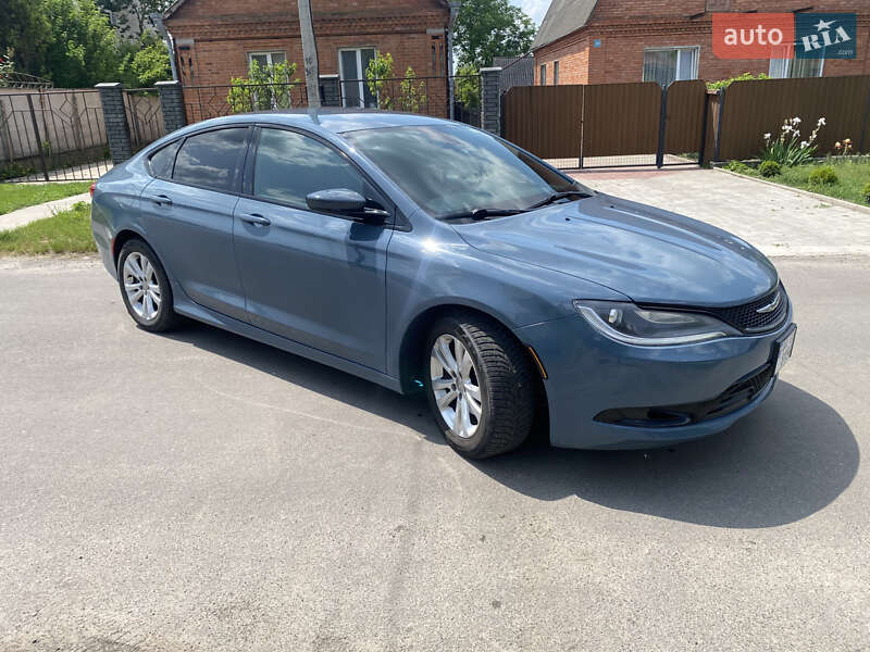 Седан Chrysler 200 2014 в Хмельницком