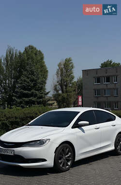 Седан Chrysler 200 2015 в Кам'янському
