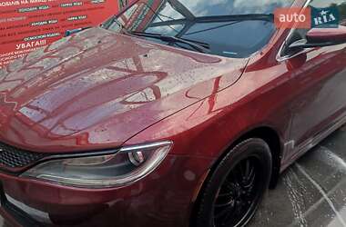 Седан Chrysler 200 2015 в 