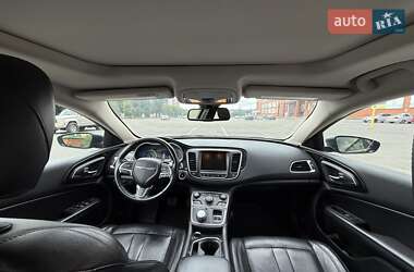 Седан Chrysler 200 2014 в 