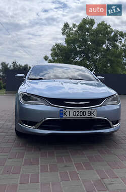 Седан Chrysler 200 2015 в 