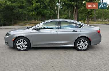 Седан Chrysler 200 2015 в 