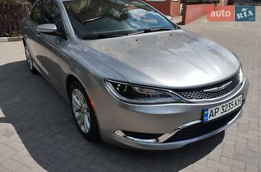 Седан Chrysler 200 2015 в 