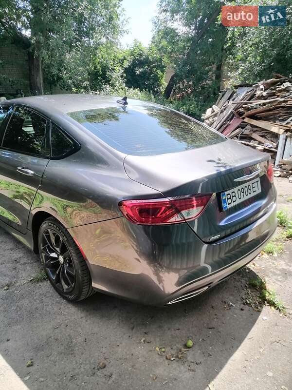 Chrysler 200 2015