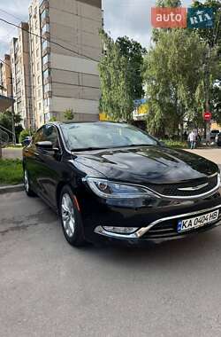 Седан Chrysler 200 2015 в Києві