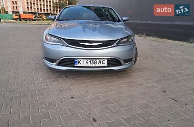 Седан Chrysler 200 2015 в 