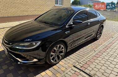 Седан Chrysler 200 2016 в Луцке